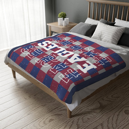 Eagles Plaid Velveteen Throw Blanket — Soft Two-Sided Microfiber