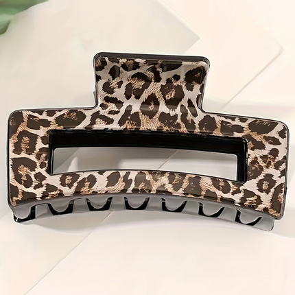 Leila Large Hair Claw Clip