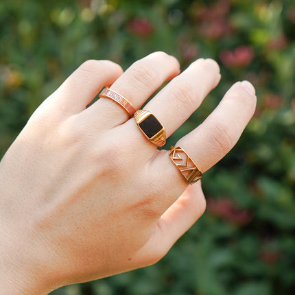 Mauve Enamel Wonder Ring