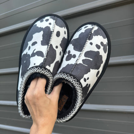 Cow print bruin slippers